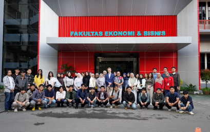 Guest Lecture Administrasi Bisnis Telkom University: Angkat Isu Profit dan Hak Asasi Manusia di Era Global